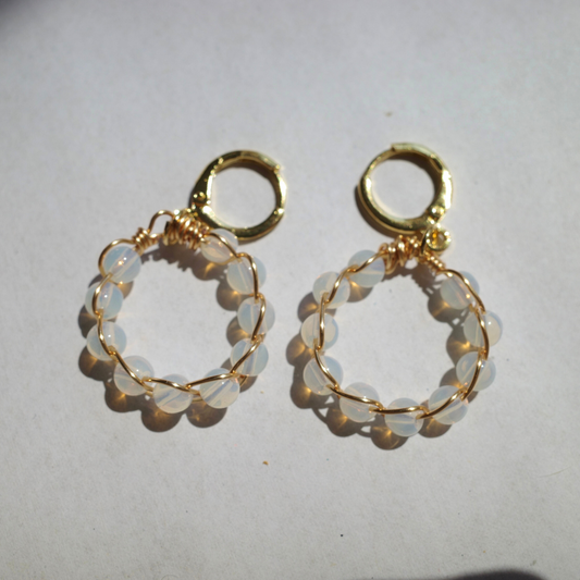 シンセティックオパール人工石ゆらゆらフープピアス