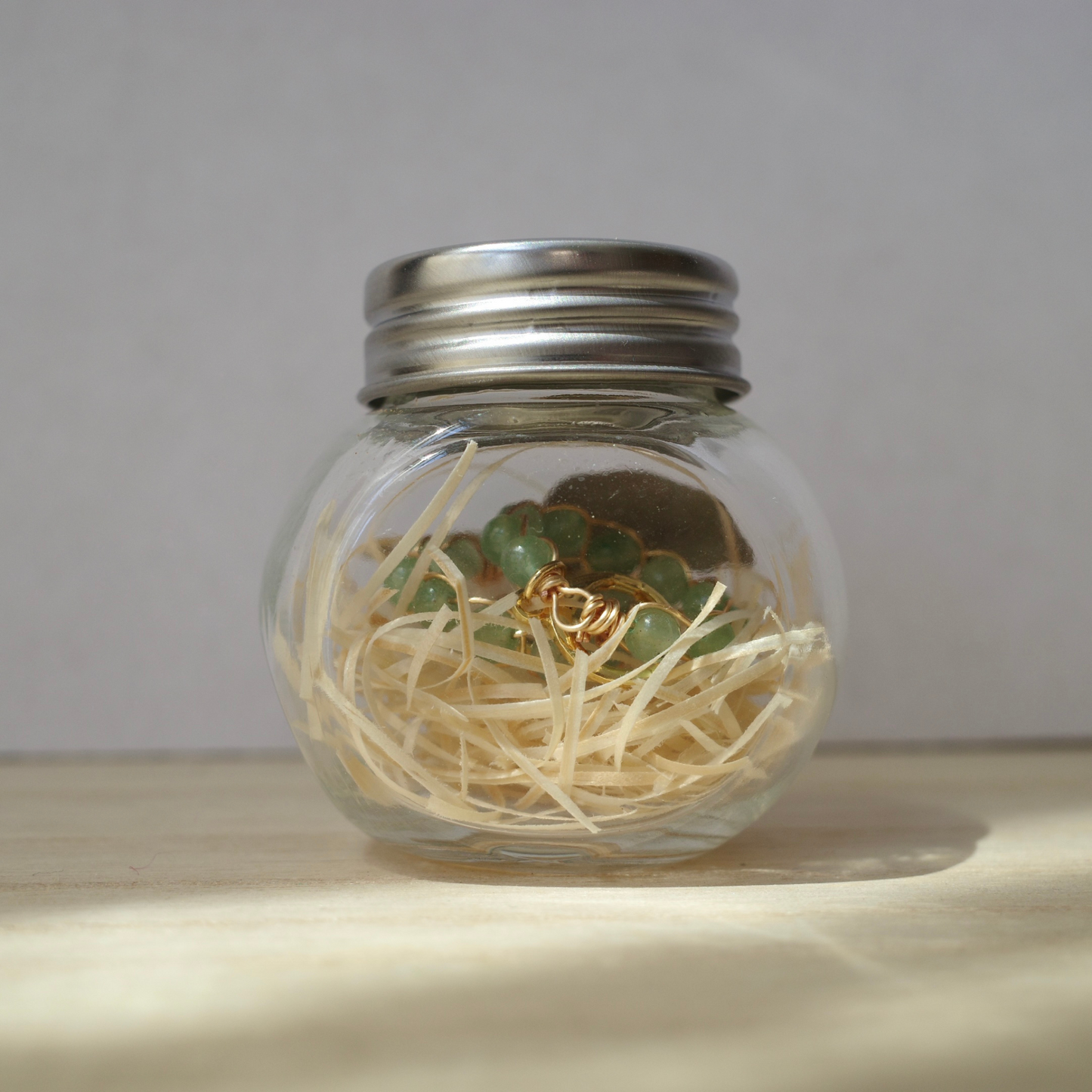 アメジスト天然石ゆらゆらフープピアス